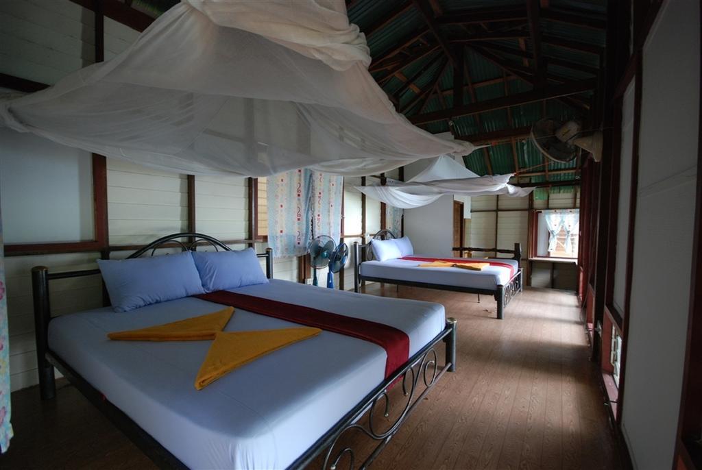 Tohko Beach Resort Phi Phi-eilanden Kamer foto
