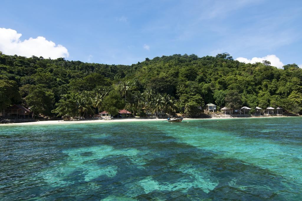 Tohko Beach Resort Phi Phi-eilanden Buitenkant foto