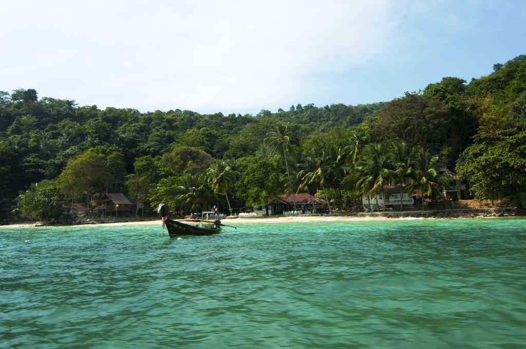 Tohko Beach Resort Phi Phi-eilanden Buitenkant foto