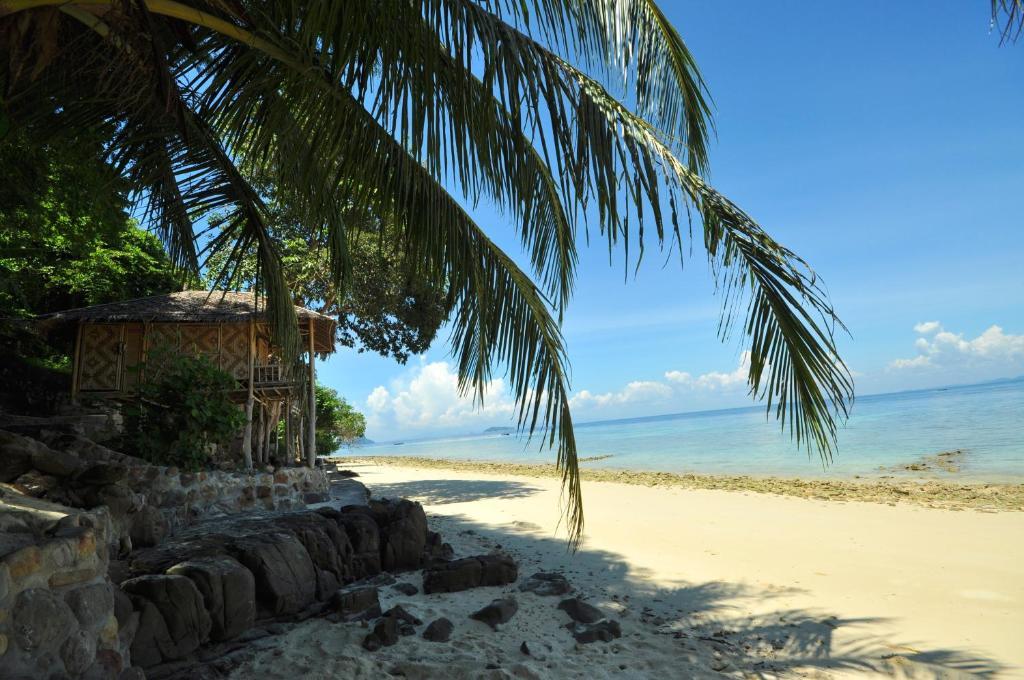 Tohko Beach Resort Phi Phi-eilanden Buitenkant foto