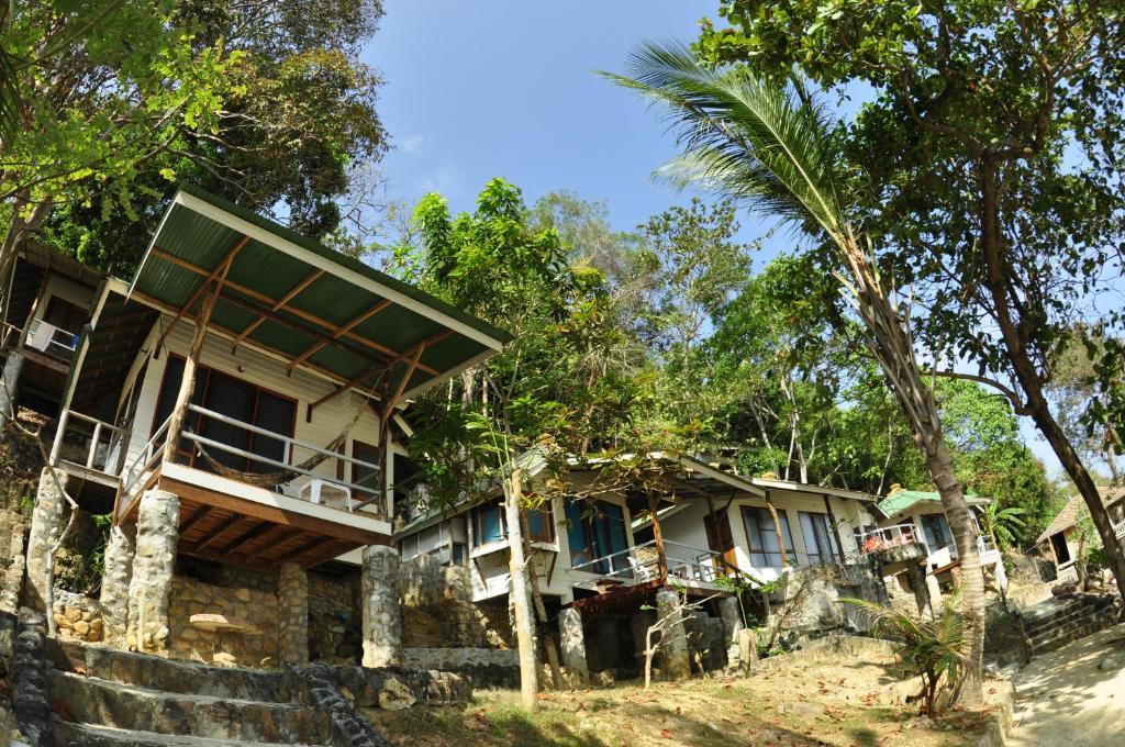 Tohko Beach Resort Phi Phi-eilanden Buitenkant foto