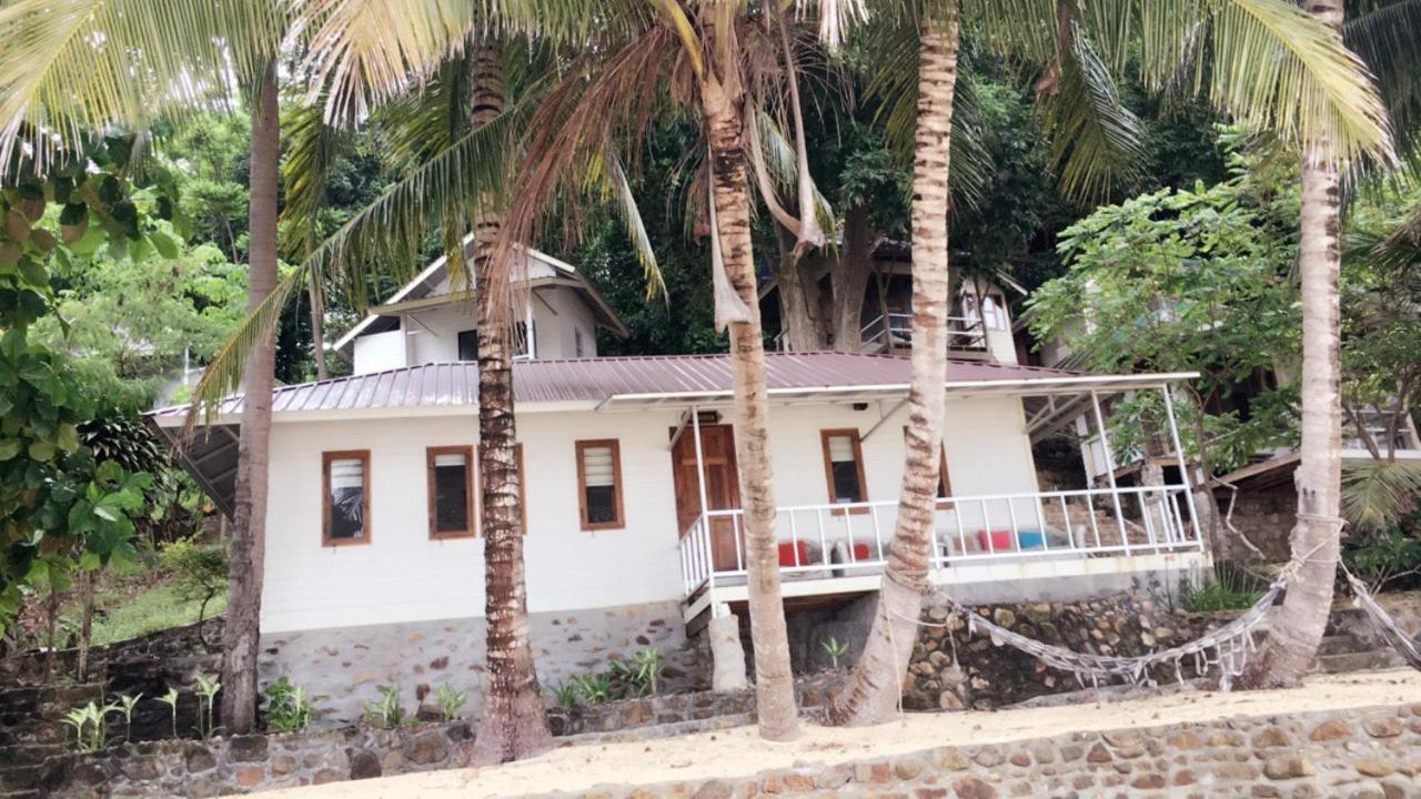 Tohko Beach Resort Phi Phi-eilanden Buitenkant foto