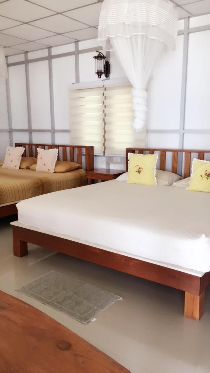 Tohko Beach Resort Phi Phi-eilanden Buitenkant foto