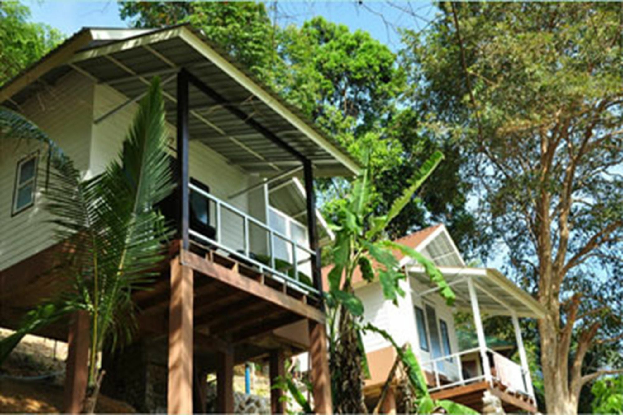 Tohko Beach Resort Phi Phi-eilanden Buitenkant foto